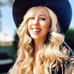 Meet your Posher, Ginger